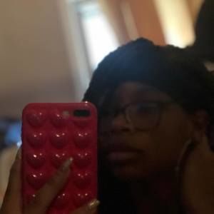 Meet your Posher, Crystal